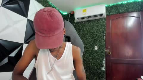 man_sant11 online show from May 2026 07:18:02 PM