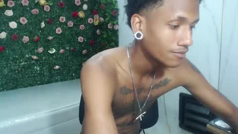 man_sant11 online show from May 2026 03:42:01 PM