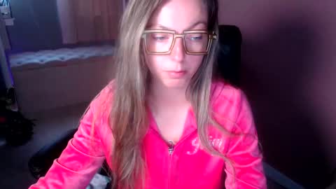 Snapshot of mandybabyxxx chatting on December 2025 08:16:02 PM MandyBabyXXX online show from December 2025 08:16:02 PM