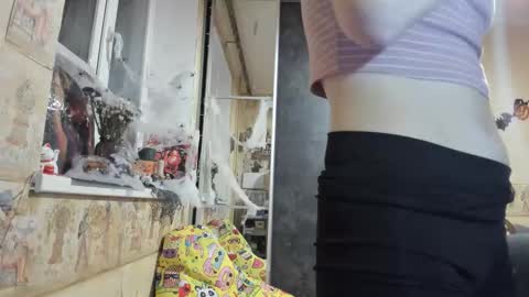 Mandy online show from October 2025 03:13:01 PM