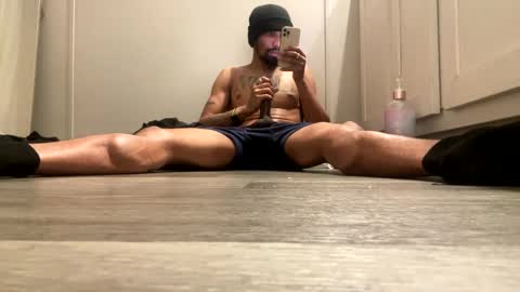 Snapshot of mani4sexy chatting on December 2024 12:50:02 AM Mani4sexy online show from December 2024 12:50:02 AM