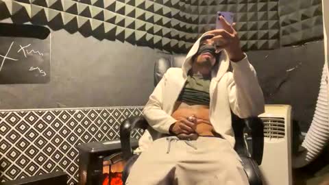 Snapshot of mani4sexy chatting on December 2025 11:27:02 AM Mani4sexy online show from December 2025 11:27:02 AM