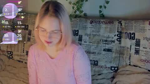 manic_pixie_ online show from September 2025 03:56:02 PM