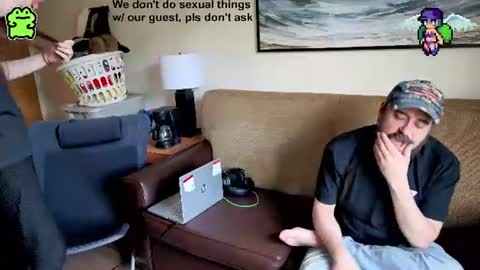 Snapshot of manicpixiedreamfrog chatting on June 2026 03:47:01 PM manicpixiedreamfrog online show from June 2026 03:47:01 PM