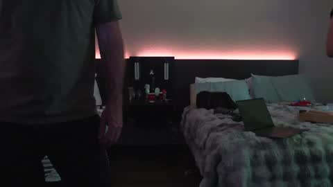 Snapshot of manicpixiedreamfrog chatting on July 2026 08:33:01 PM manicpixiedreamfrog online show from July 2026 08:33:01 PM
