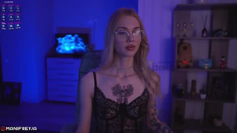 Amelie online show from December 2024 08:23:02 PM