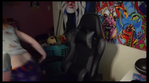 Manner Banana-er online show from October 2025 03:04:01 AM