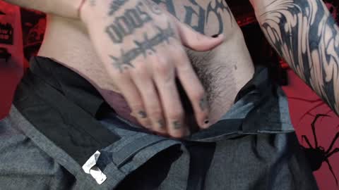 Snapshot of manolo___ chatting on December 2024 02:44:02 AM Manolo modelo independiente online show from December 2024 02:44:02 AM