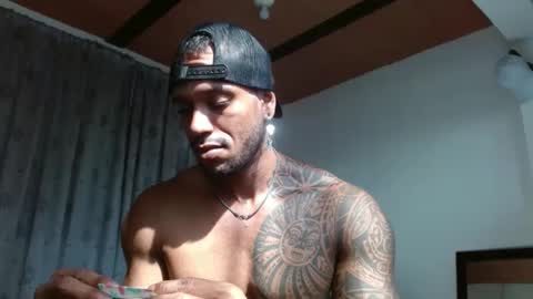 Manolo online show from October 2025 07:55:01 PM