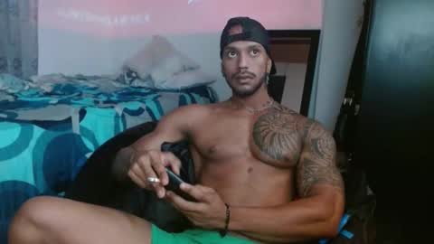 Manolo online show from November 2025 06:08:01 PM