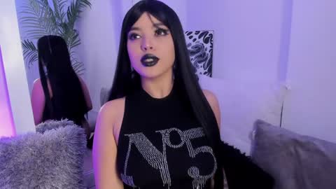 Manu Velez  online show from January 2025 10:34:02 PM