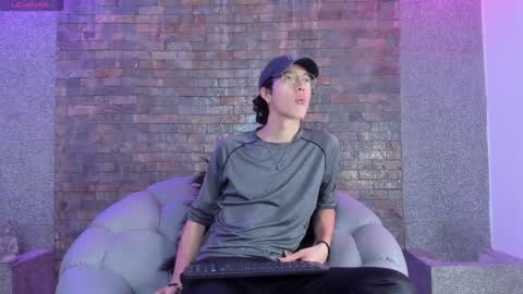 Manuel online show from January 2025 07:44:02 PM