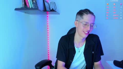 Manuel online show from January 2025 08:32:01 PM