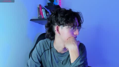 Manuel online show from January 2025 07:40:01 PM