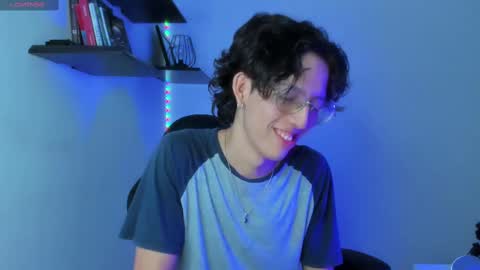 Manuel online show from February 2025 07:54:02 PM