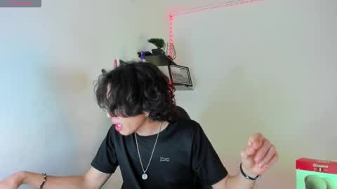 Manuel online show from October 2025 03:09:02 AM