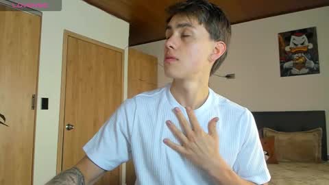 manucute 23  online show from October 2025 02:38:01 PM