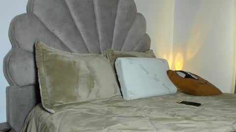 manucute 23  online show from February 2026 03:22:01 PM