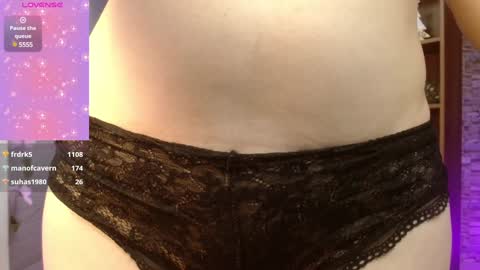 Snapshot of manue_bela chatting on February 2025 08:17:02 PM Angela online show from February 2025 08:17:02 PM