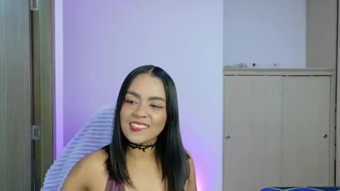 Manuela online show from May 2026 07:20:02 PM