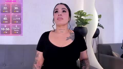 manuela_montes_ online show from June 2026 12:41:02 PM