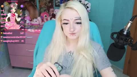 Snapshot of manuela_unicorn chatting on March 2025 11:25:01 PM Manuela online show from March 2025 11:25:01 PM