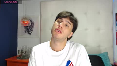 Manuel online show from March 2026 05:01:02 AM