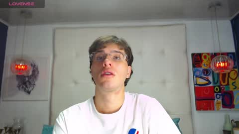 Manuel online show from March 2026 04:40:01 AM