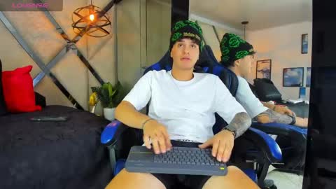 Manuel online show from May 2026 04:29:01 AM