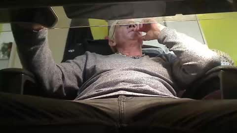 Manu online show from February 2025 01:08:02 PM