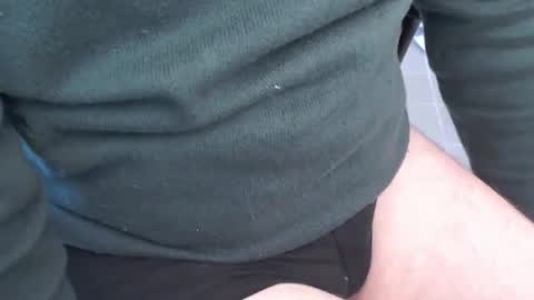 manuherb84 online show from October 2025 02:29:01 PM