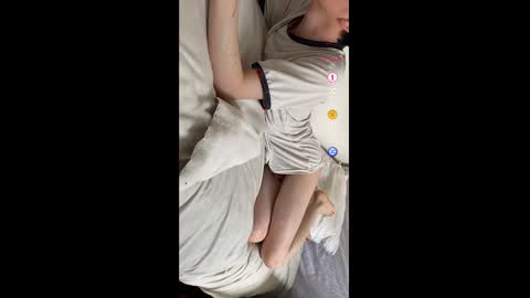 Snapshot of maplefroggy chatting on December 2024 04:54:01 PM Maple online show from December 2024 04:54:01 PM