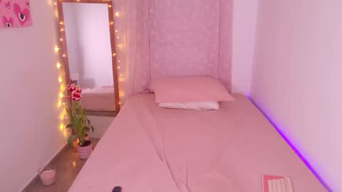     online show from January 2026 12:43:01 PM