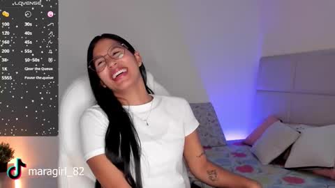 Mara online show from September 2025 10:34:01 PM