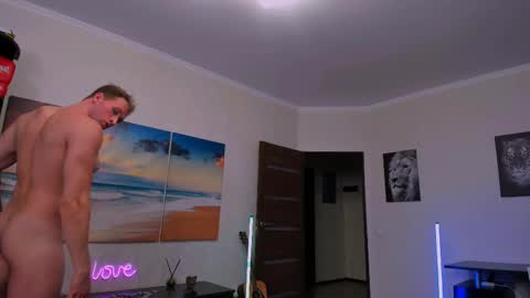 Snapshot of marc105100 chatting on March 2025 05:13:01 AM alex marvelxx online show from March 2025 05:13:01 AM