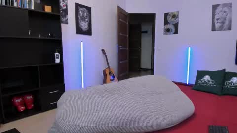 Snapshot of marc105100 chatting on September 2025 06:40:02 PM alex marvelxx online show from September 2025 06:40:02 PM