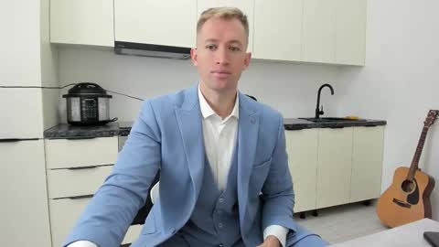 Snapshot of marc105100 chatting on October 2025 07:38:02 AM alex marvelxx online show from October 2025 07:38:02 AM