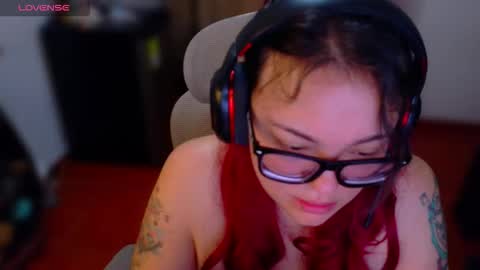 Snapshot of marcela2101s chatting on November 2025 02:43:02 PM marcela2101s online show from November 2025 02:43:02 PM