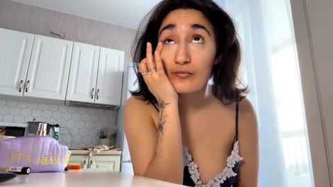 Kylie online show from February 2026 08:59:02 AM