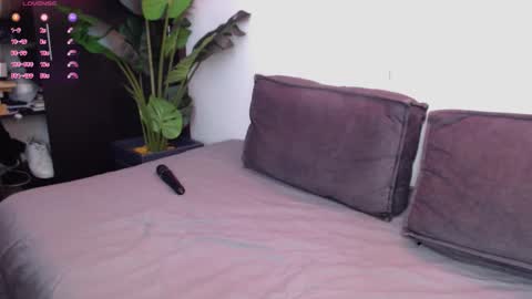 marco_allison43 online show from September 2025 05:27:01 PM