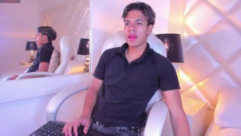 marco_deluxe online show from May 2026 02:01:02 PM