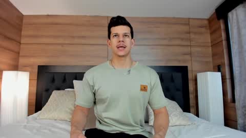 Snapshot of marcosullivan_ chatting on December 2024 07:24:01 PM Marco Sullivan online show from December 2024 07:24:01 PM