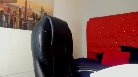 marcoviolet online show from June 2026 11:25:02 AM