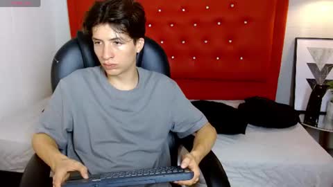 marcoviolet online show from June 2026 11:57:01 AM