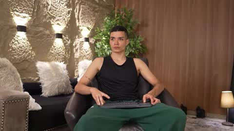 Marco and Ethan online show from September 2025 02:48:01 AM