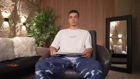 Marco and Ethan online show from November 2025 07:46:02 PM