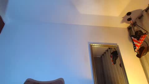 marcus_fire online show from October 2025 12:06:01 AM