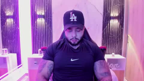 Snapshot of marcus_fit1 chatting on October 2025 01:28:01 AM Marcus online show from October 2025 01:28:01 AM