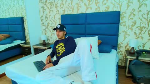 Snapshot of marcus_jeron chatting on September 2025 12:48:02 AM marcus_jeron online show from September 2025 12:48:02 AM