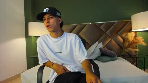 Snapshot of marcus_jeron chatting on October 2025 04:11:01 AM marcus_jeron online show from October 2025 04:11:01 AM